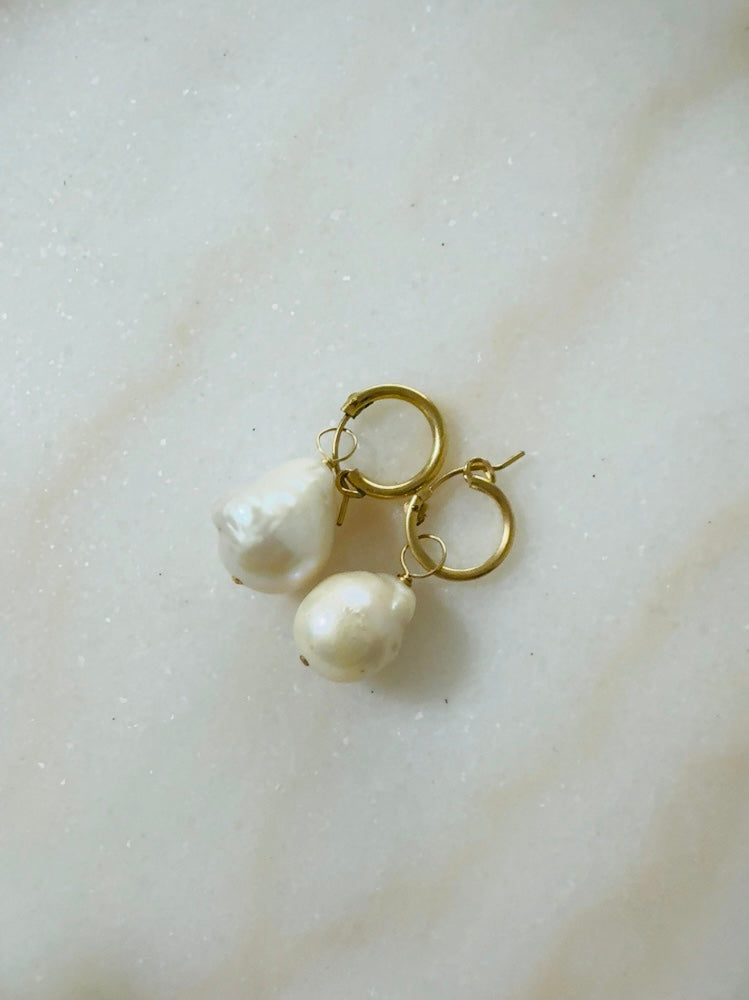 特別商品 バロックパール フープピアス/イヤリング