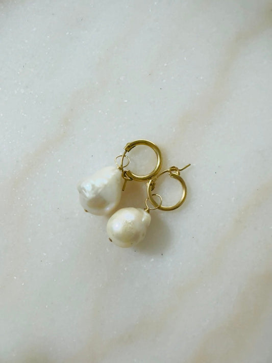 特別商品　バロックパール フープピアス／イヤリング